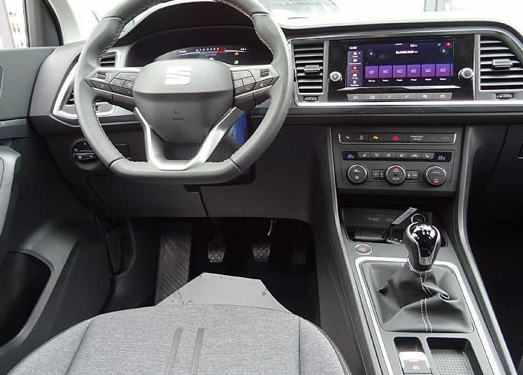 Zunanja slika - Seat Ateca - 1.5 TSI 150 KM STYLE EDITION - VLEČNA KLJUKA - - 11