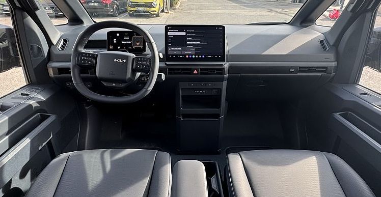 Zunanja slika - KIA PV5 - 71.2 kWh baterija 120 kW  163 KS  Air - 9