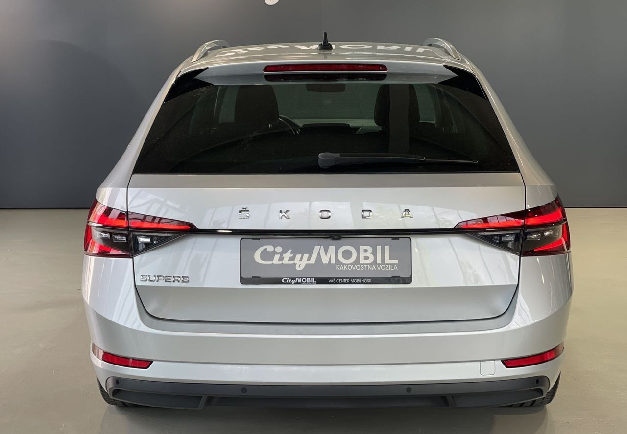 Zunanja slika - Škoda Superb - SLO-NAVIGACIJA-VIRTUAL-MEMORY-RADAR-ALU19-KAMERA - 6