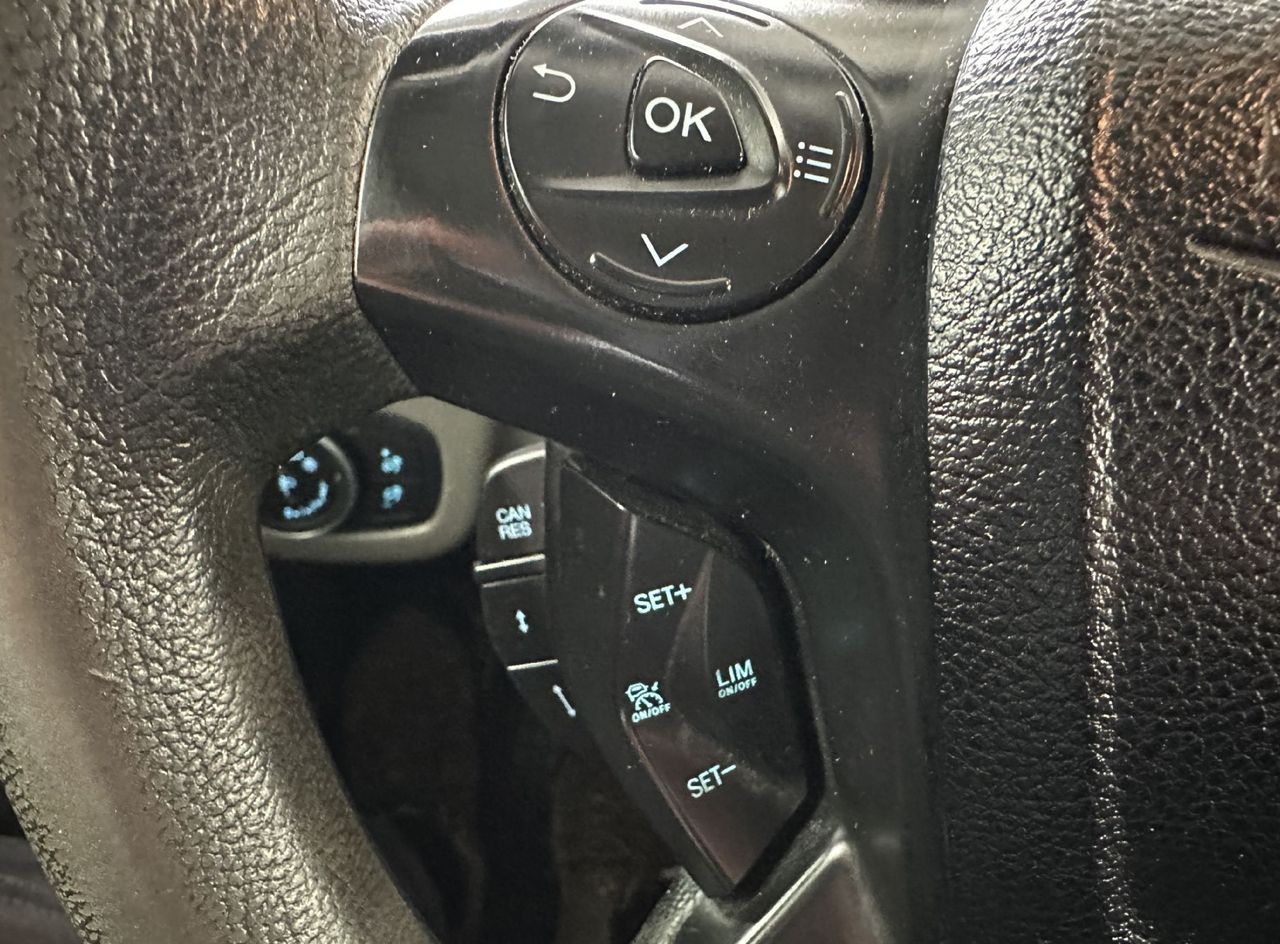 Zunanja slika - Ford Tourneo Connect - L2 Autm.88kW.NEMŠKI+4 GUME.KAMERA.GRE.SED.KLJUKA - 9