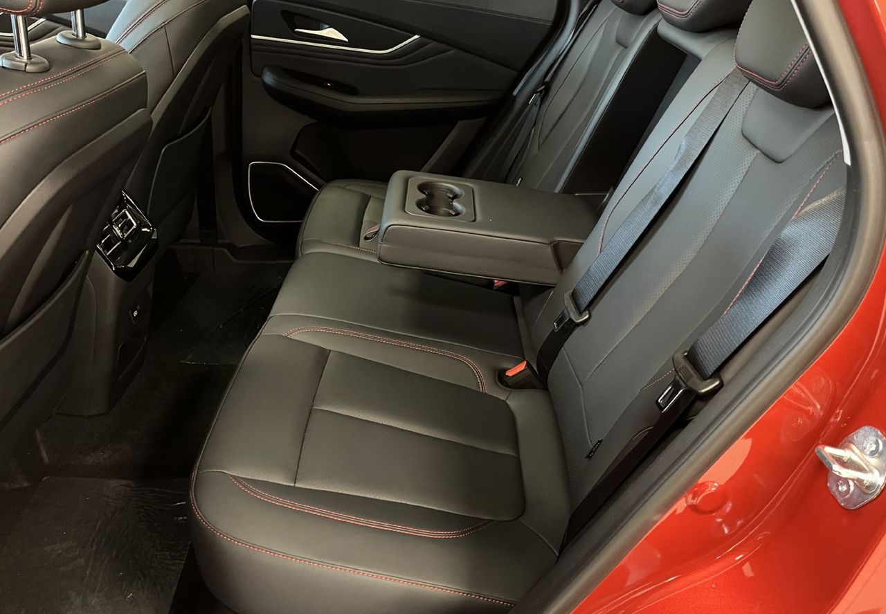 Zunanja slika - Forthing Forthing T5 EVO - T5 Evo 1.5 T-GDI LUXURY - NA ZALOGI - my 2025 - - 10