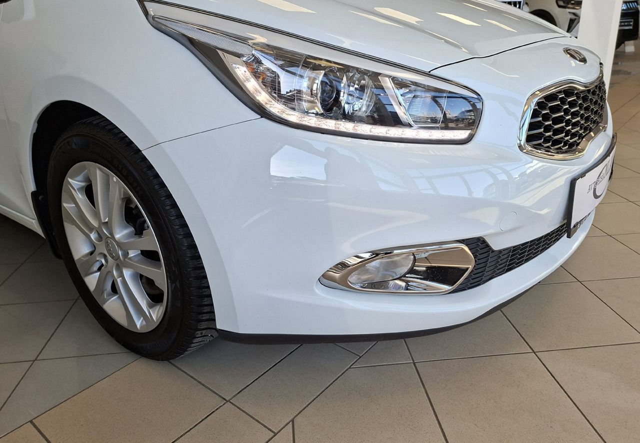 Zunanja slika - KIA Ceed - SW 1.4 CRDi EX Style-LED-PDC-ODLIČEN- - 17