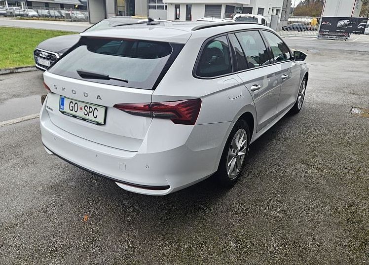 Zunanja slika - Škoda Octavia - COMBI 2.0 TDI Selection DSG 110 kW SLO-1.LASTNIK - 3