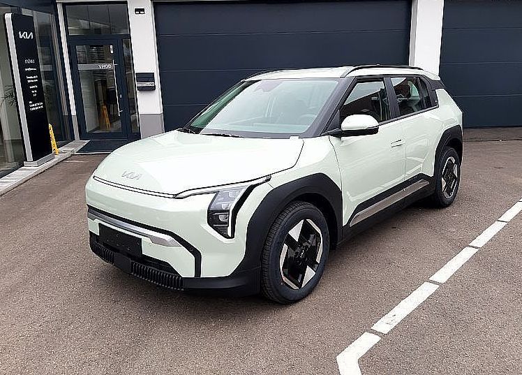 Zunanja slika - KIA EV3 - 58.3 kWh baterija. 150 kW  204 KM  Star - 1