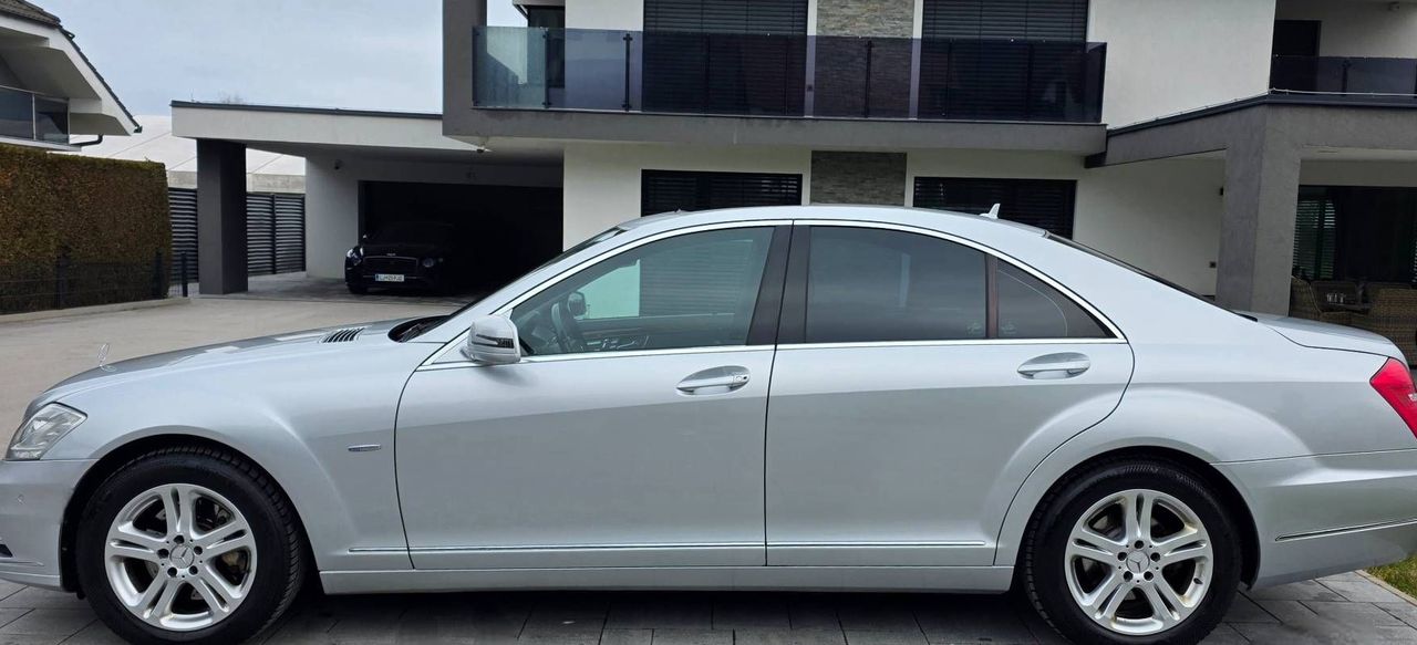 Zunanja slika - Mercedes-Benz S-Razred - S 350CDI-MODIFICIRAN-KOT NOV-1 LASTNIK-MAX OPREM.. - 5