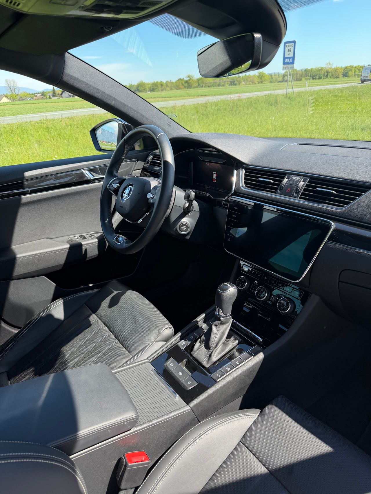 Notranja slika - Škoda Superb - Combi 1,5 TSI L&K DSG - 12