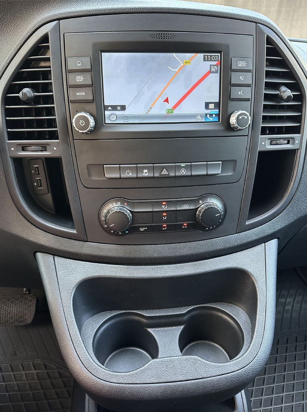 Zunanja slika - Mercedes-Benz Vito - 4x4-LANG-WEBASTO-2xPDC-NAVI-GRET.SEDEŽEV-7+1-VK... - 8