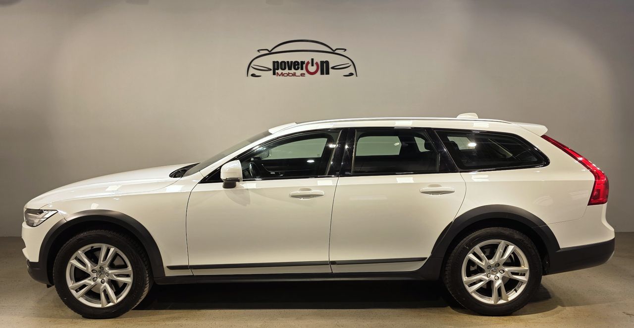 Zunanja slika - Volvo V90 - Cross Country D5 AWD Pro Avt. USNJE PANO ACC LANE LED - 2