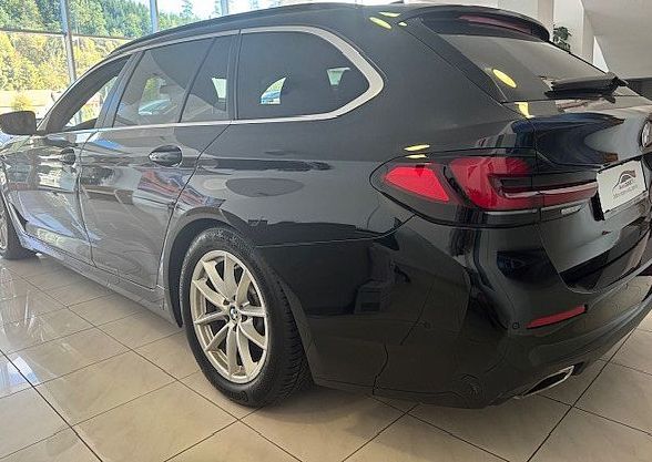 Zunanja slika - BMW Serija 5 - Touring: 520D BUSINESS AUT xDRIVE LED VIRTUAL KAMERA USN - 4