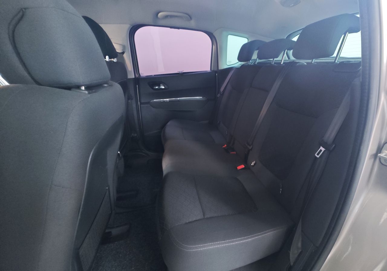 Zunanja slika - Peugeot 3008 - 1.6 e-HDi 115 Stop Start robot.r. PDC TEMP NAVI - 15