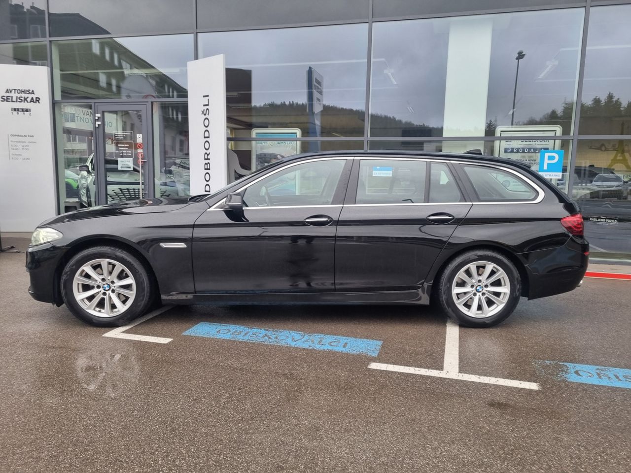 Zunanja slika - BMW serija 5 Touring - Serija 5 520d xDrive AVTOMATIK-NAVIGACIJA-PDC-ISOFIX - 4