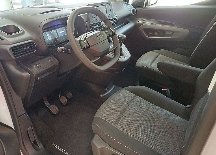 Zunanja slika - Toyota Proace - City Verso 1.2 P S S Shuttle 81kW Long - 4