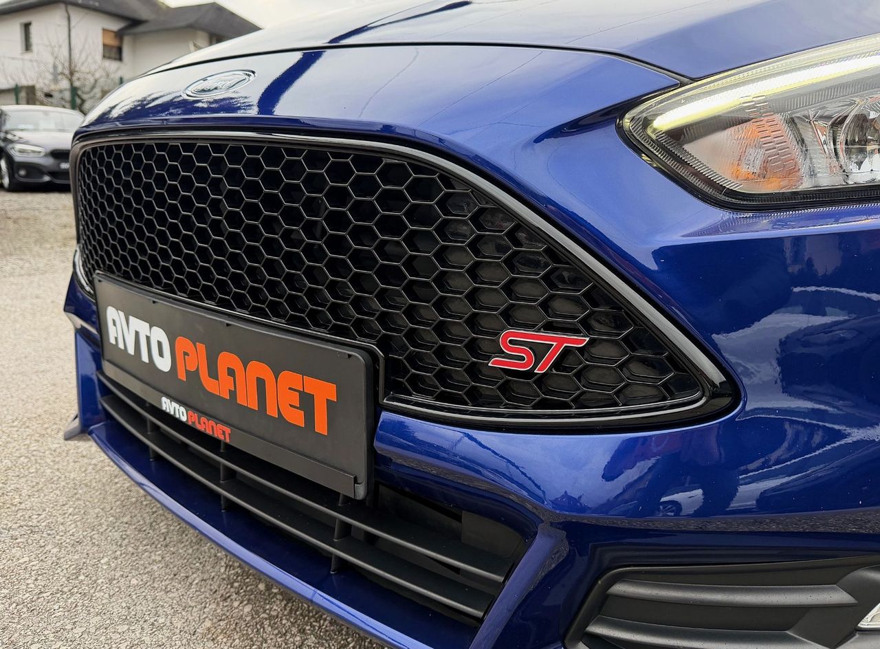 Zunanja slika - Ford Focus - ST-3 2.0 TDCi AUT. SLO 1.LASTNIK LED XENON RECARO - 8