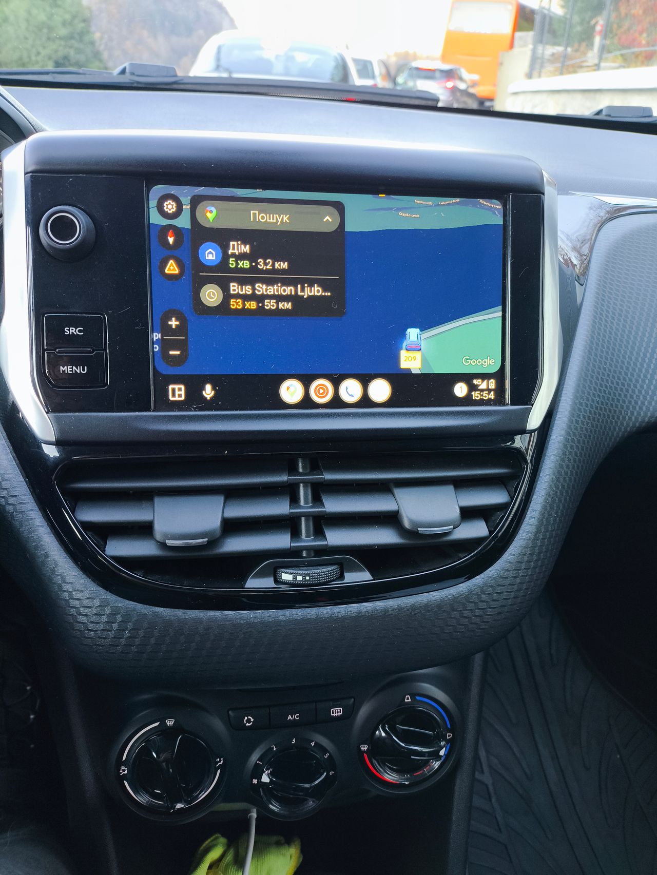 Notranja slika - Peugeot - 2008 1,2 PureTech 82 Style - 13