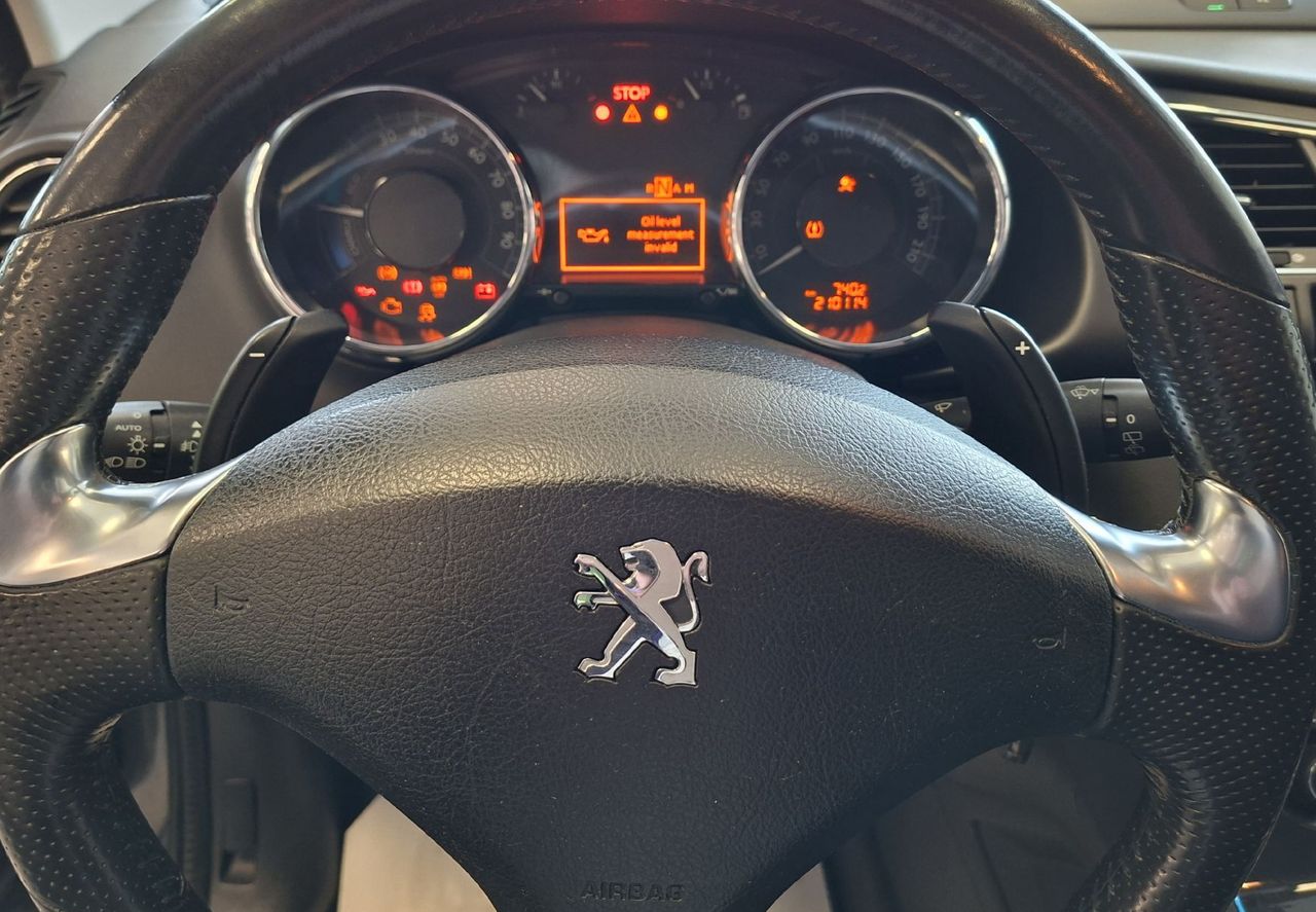 Zunanja slika - Peugeot 3008 - HYBRID 4X4-LED-NAVI-PDC-KLJUKA-HITRI KREDIT- - 13