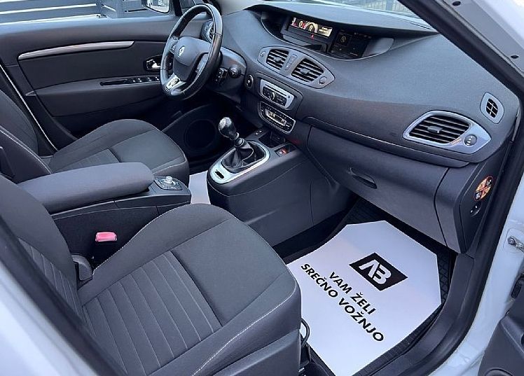 Zunanja slika - Renault Scénic - Grand Scenic 1.5 dCi+1.LAST+SLO+NAVI+PANORAMA+Limited Edition . - 15