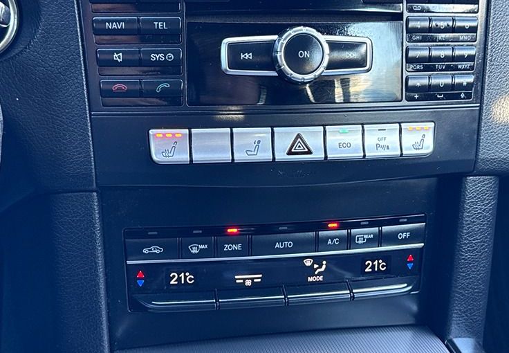 Zunanja slika - Mercedes-Benz E-Razred - E 220 BlueTEC Navi Usnje LED F1 BT Temp Park SZ - 10