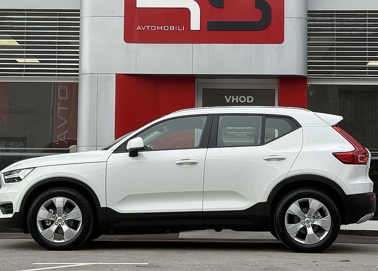 Zunanja slika - Volvo XC40 - D3 Momentum 1. LASTNIK - 8