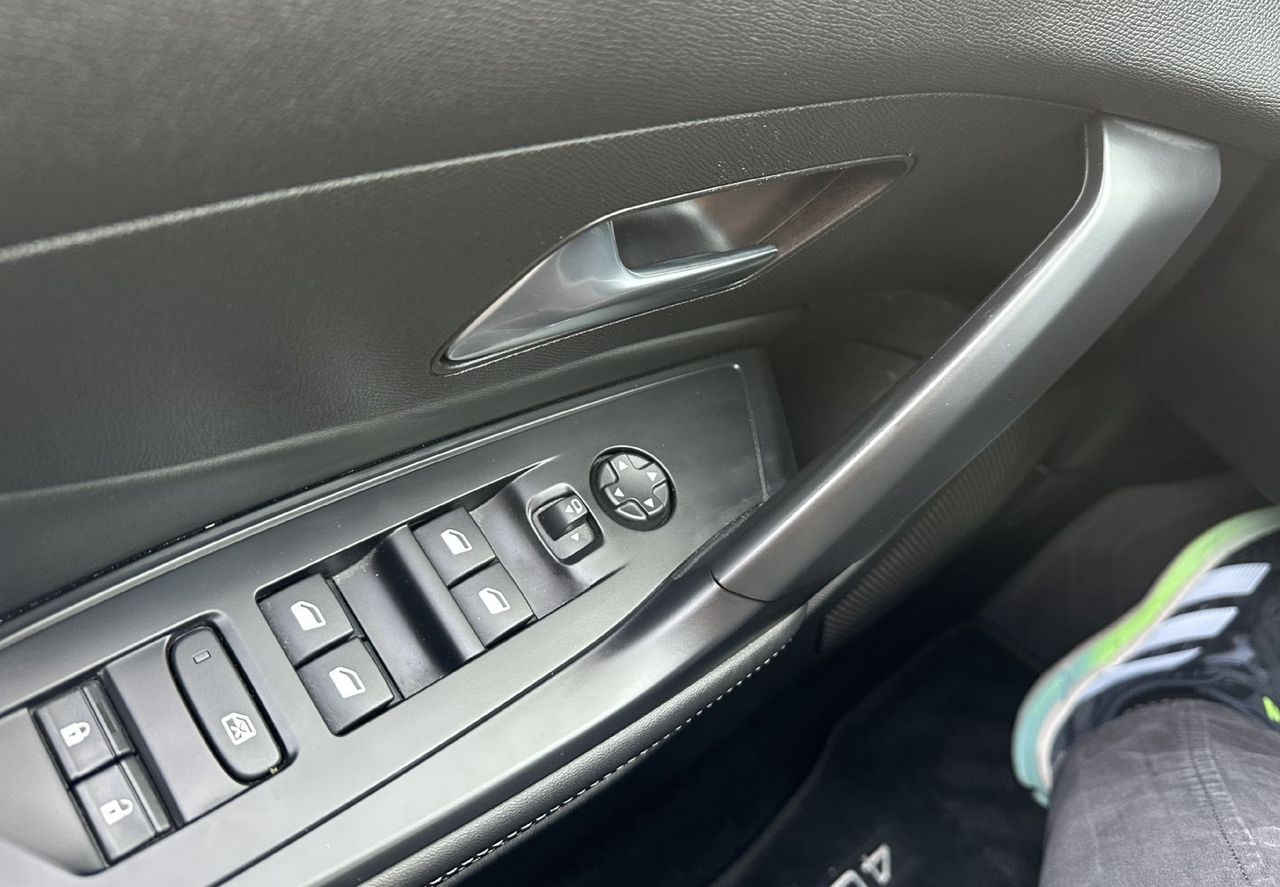 Zunanja slika - Peugeot 408 - 1.2 PureTech 96 KW.KAMERA.LED.USNJE.NAVI.2023 - 16