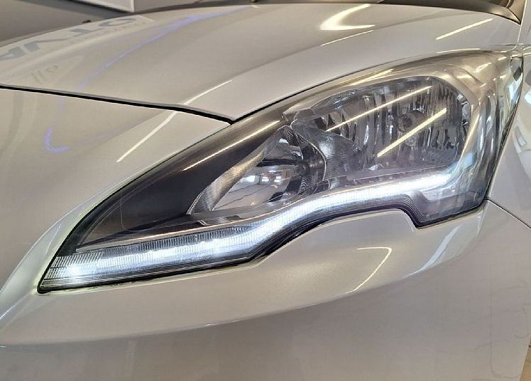 Zunanja slika - Peugeot 5008 - ACTIVE 1.6 HDI KREDIT BREZ POLOGA ODLIČNO OHRANJ - 11