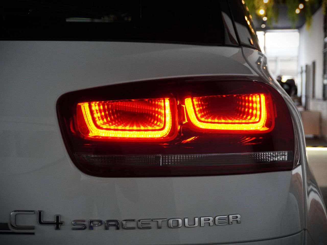 Zunanja slika - Citroën C4 - Spacetourer PureTech 130 S&S Feel - 8