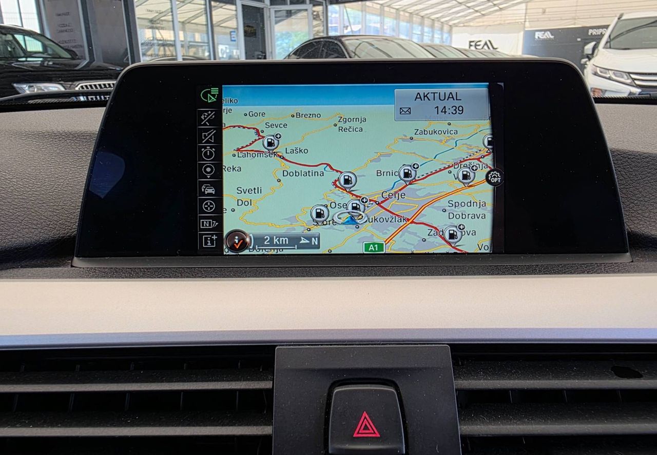 Zunanja slika - BMW Serija 3 - Touring: 318D-AVT-FACELIFT-FULL LED-NAVI-TEMPOMAT-PDC- - 17