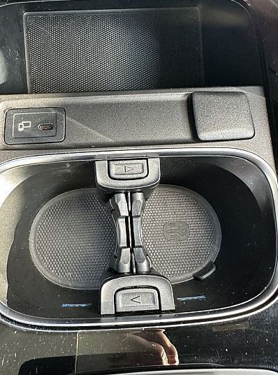 Zunanja slika - Mercedes-Benz GLB-Razred - GLB 200d-AVT.-MULTIBEAM LED-WIDESCREEN-18COL-NAVI - 18