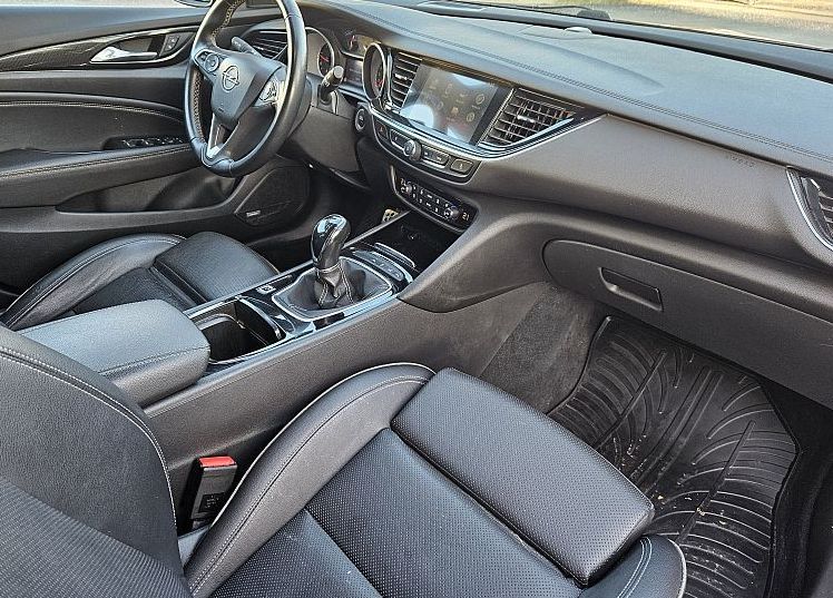 Zunanja slika - Opel Insignia - 2.0 CDTI 125KW COUNTRY TOURER - 9