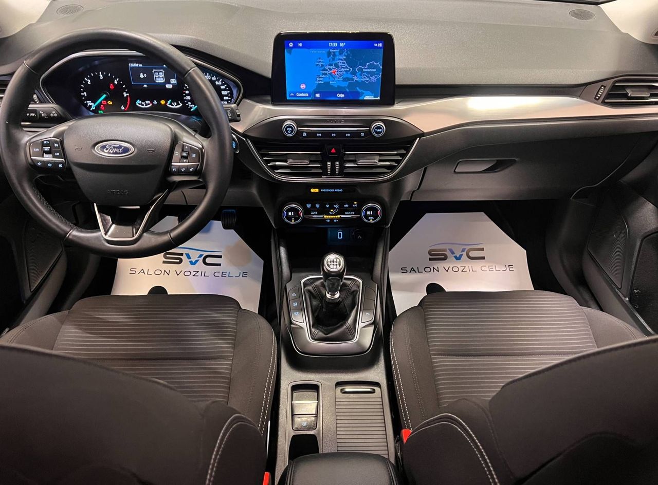 Zunanja slika - Ford Focus - 1.5-TITANIUM-LED-NAVI-2X-PDC-LINE-ASS-TEMPOMAT - 10