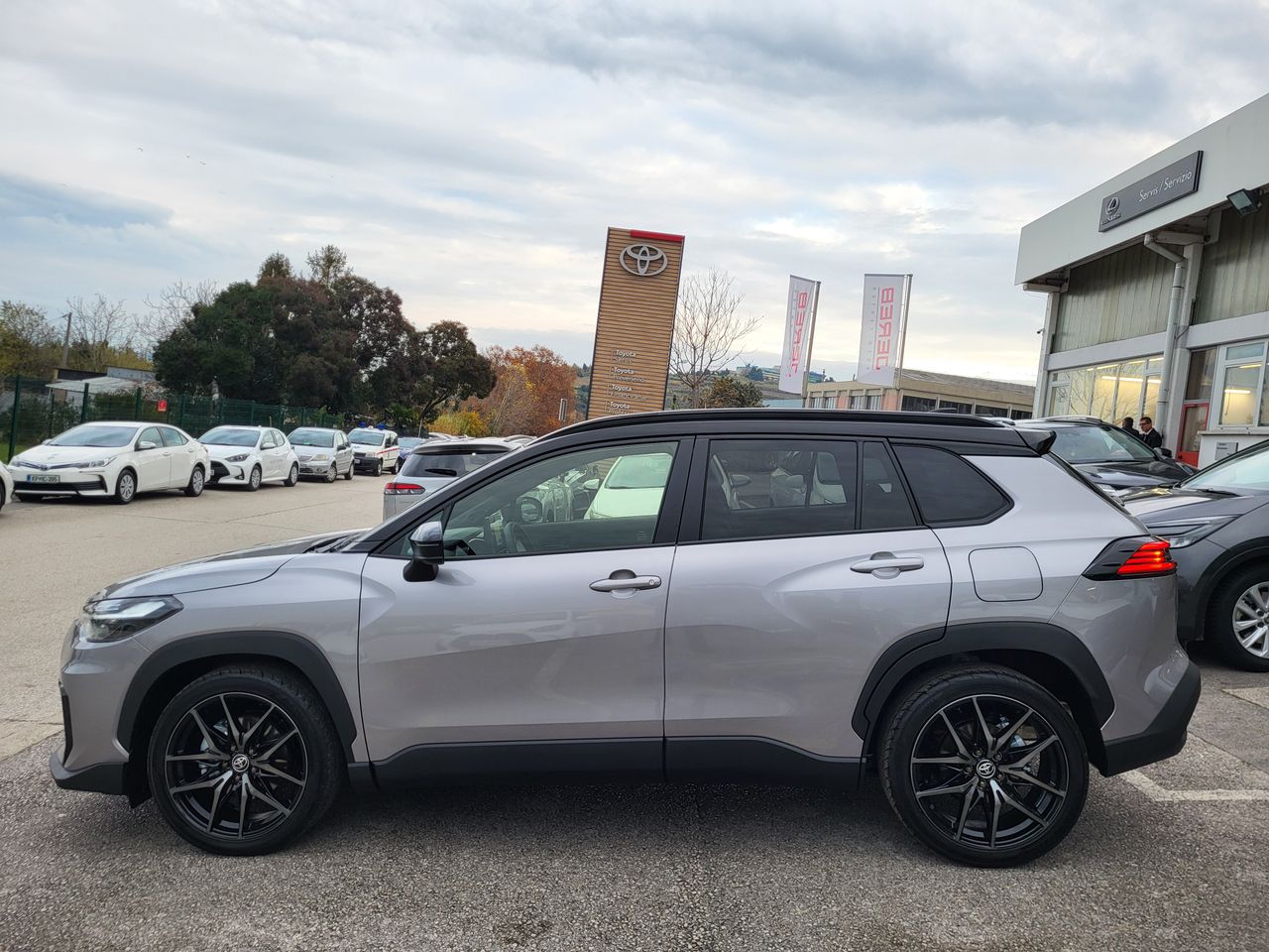 Zunanja slika - Toyota Corolla - 2.0 HEV GR Sport AWD - 9