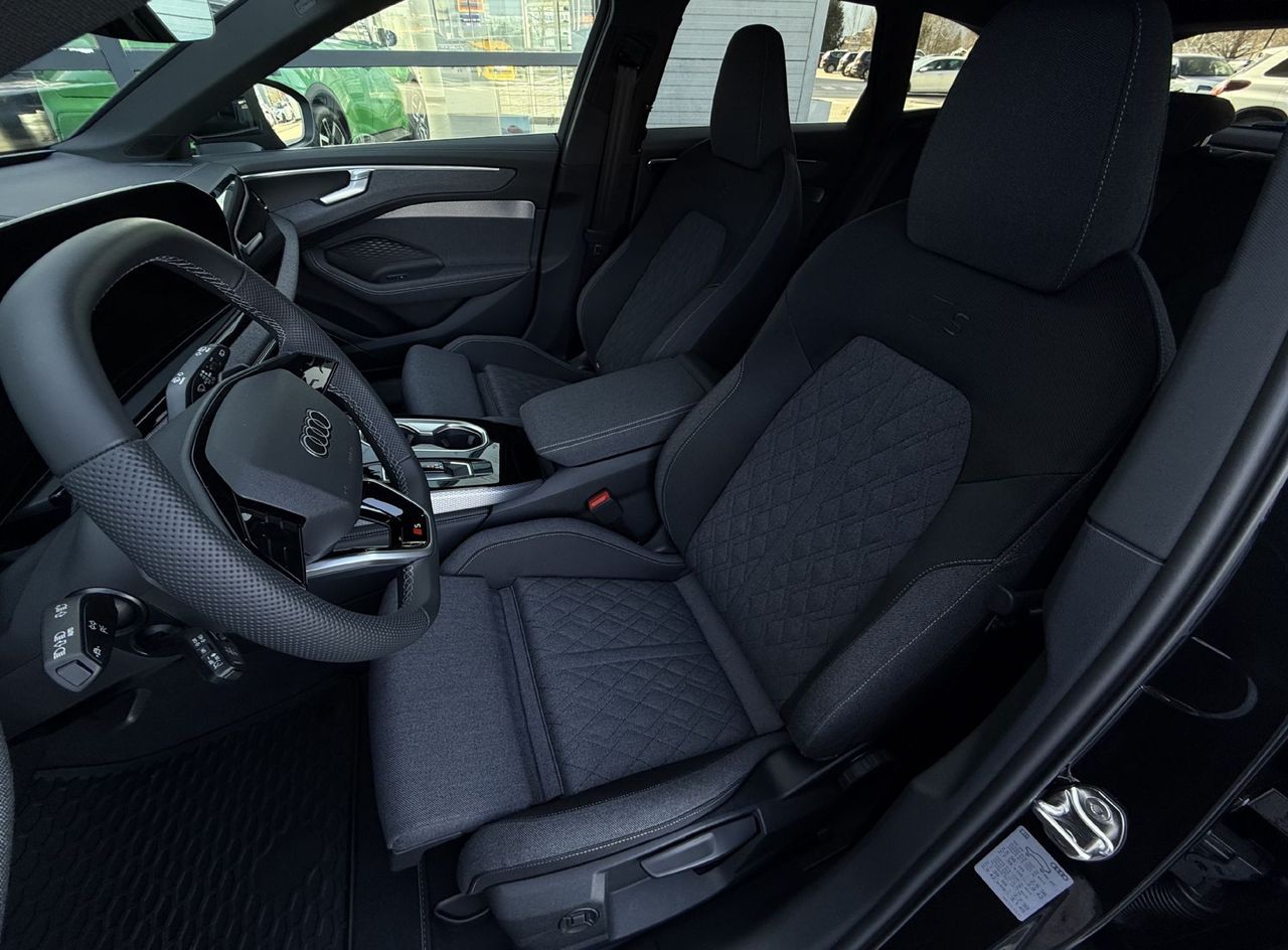 Zunanja slika - Audi A6 - Avant 40 TDI Quattro  S-Line  Matrix  Kljuka - 8