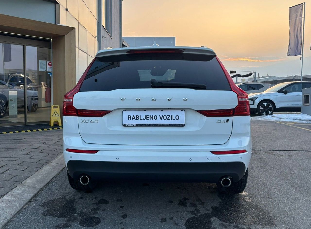 Zunanja slika - Volvo XC60 - D4 AWD AUT Momentum PILOT-KAMERA-MRTVI.KOT-KEYLESS - 5