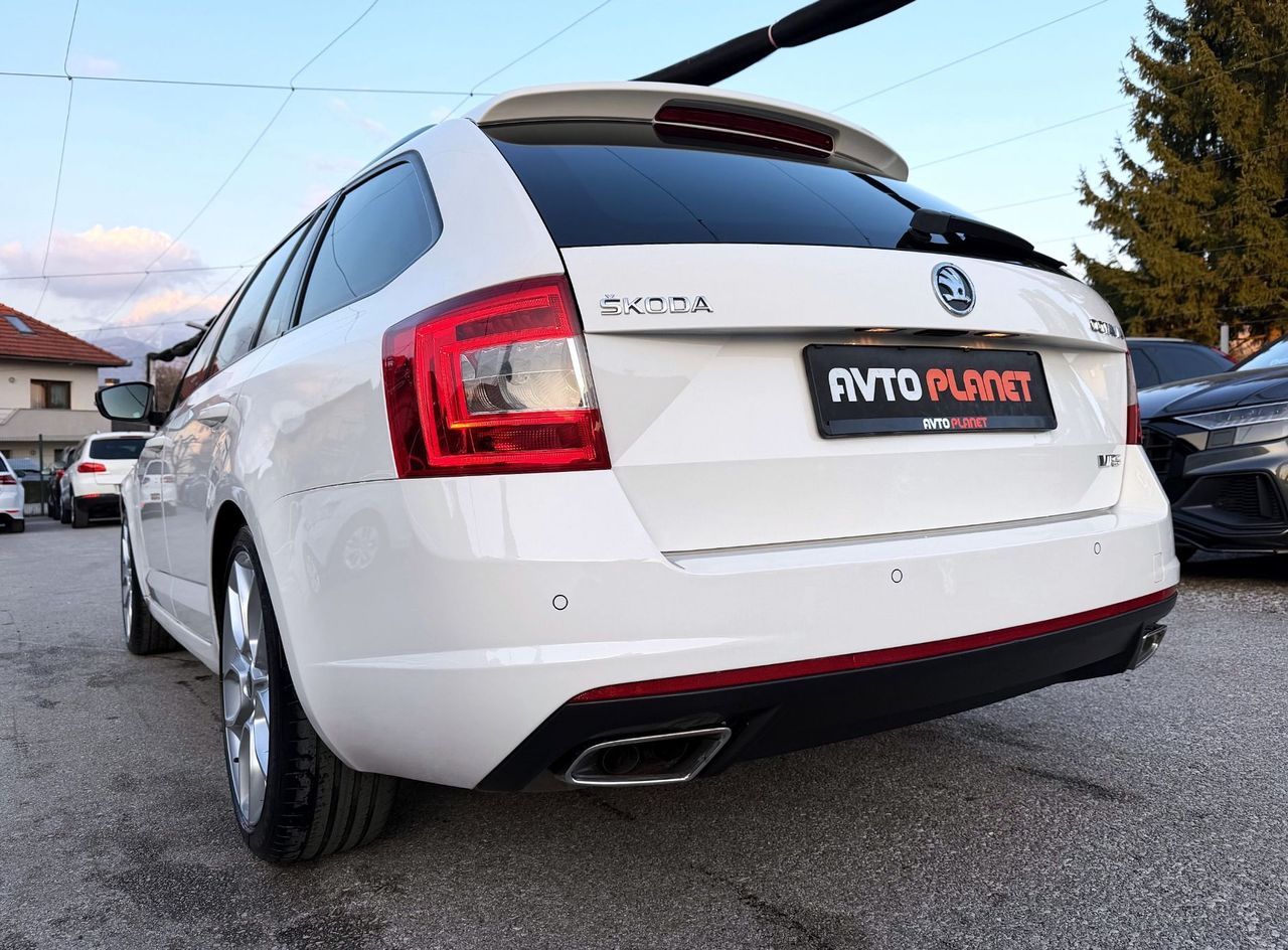 Zunanja slika - Škoda Octavia - 2.0 TDI RS AUT. ACC LED XENON F1 NAVI ALU 19 - 4