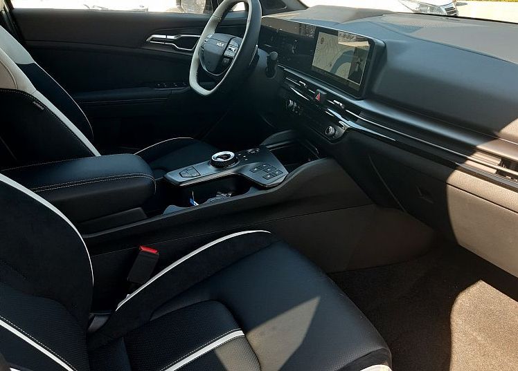 Zunanja slika - KIA Sportage - 1.6 T-GDi HEV GT-Line. A T - 9