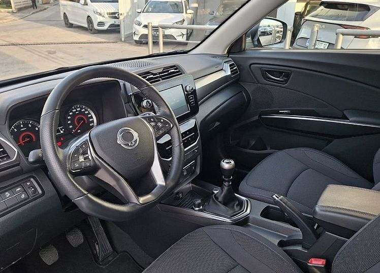 Zunanja slika - KG Mobility Tivoli - 1.5 T-GDI Special 1. LASTNIK SLOVENSKO POREKLO - 7