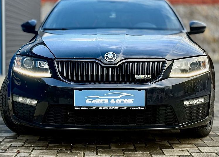 Zunanja slika - Škoda Octavia - 2.0 TDI RS DSG 135 kW - 2