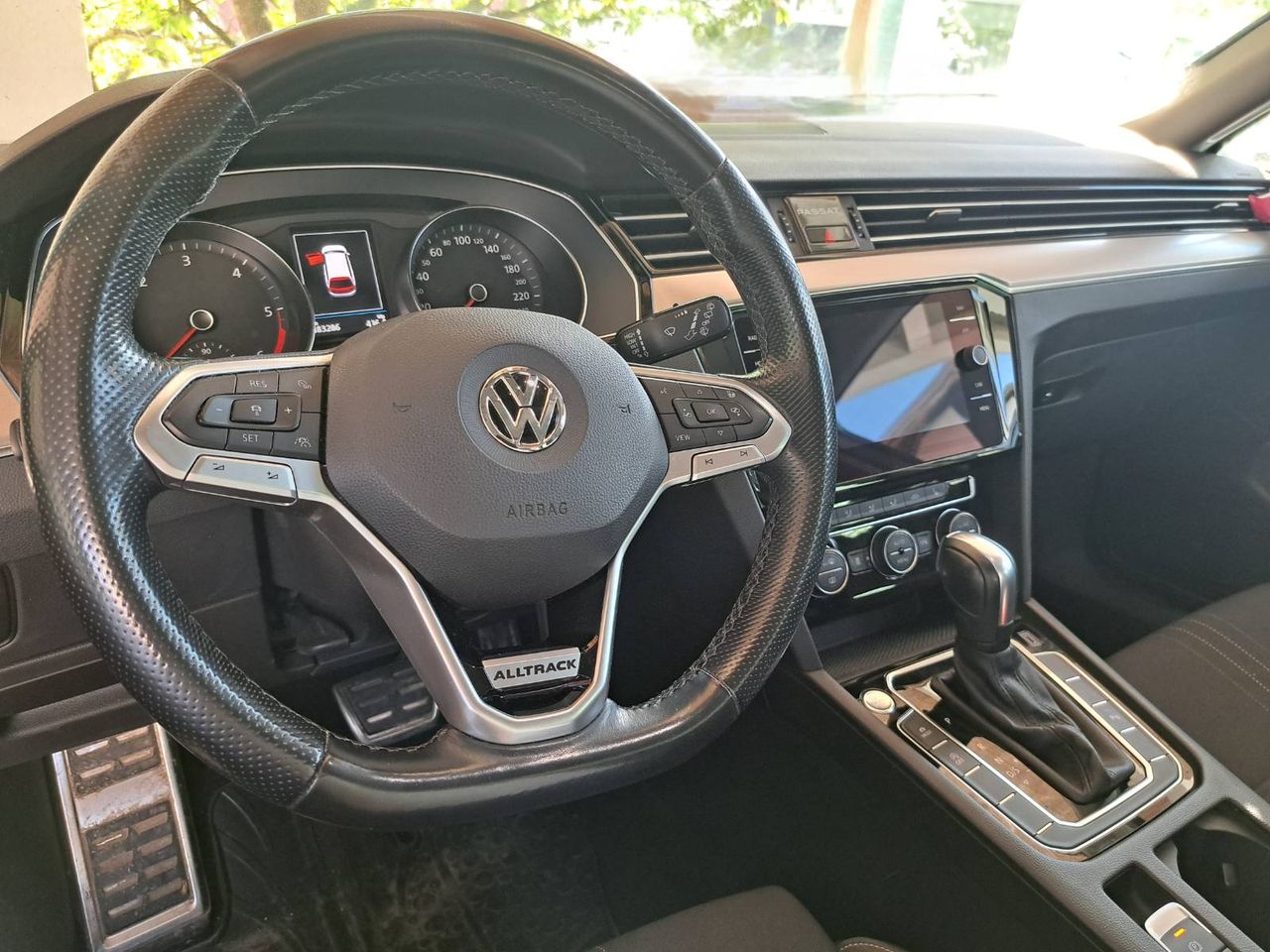 Notranja slika - VW Passat - VW  Variant Alltrack 2.0 TDI 4M DSG | Model 2020 (Facelift) - 5