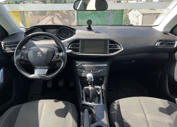 Zunanja slika - Peugeot 308 - SW 1.2 PureTech 130 S S Active. NAVI. 2X PDC. - 9