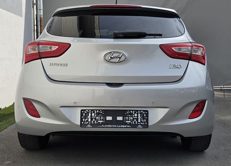 Zunanja slika - Hyundai i30 - 1.4I STYLE - 5