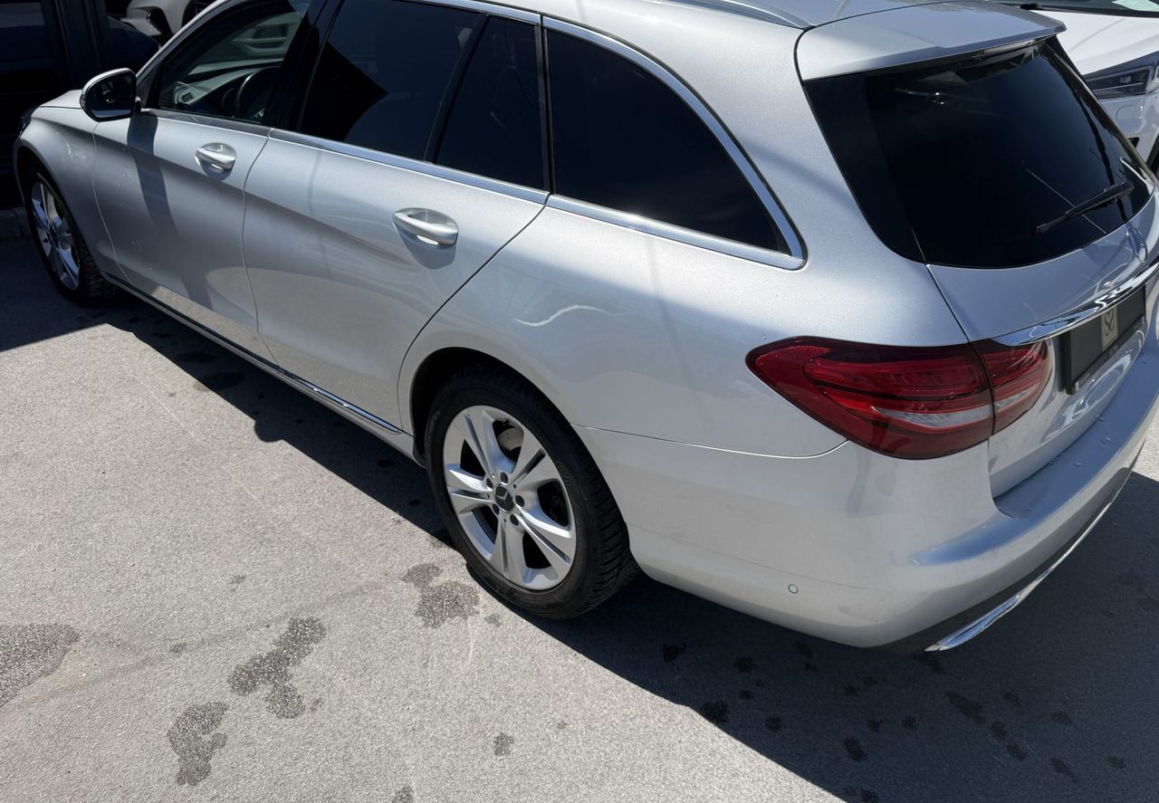 Zunanja slika - Mercedes-Benz C-Razred - C200d T PANO-FULLED-ACC-EL.PRT-NAVI-BT-360-AMBIENT - 7