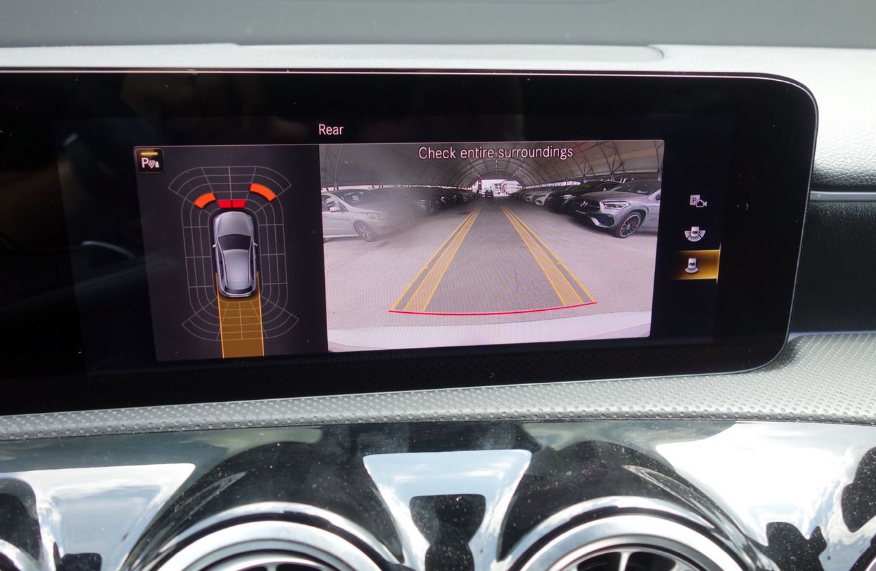 Zunanja slika - Mercedes-Benz A-Razred - Mercedes-AMG A 35 4MATIC+ - 15