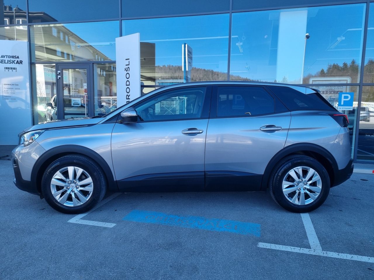 Zunanja slika - Peugeot 3008 - 1.6 BlueHDi 120 - SERVISNA KNJIGA - LEPO OHRANJEN - 21