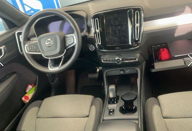 Zunanja slika - Volvo XC40 - B3  P   AT FWD DCT. NAVY. DAB.FULL LED. PARK.SENZ. - 6