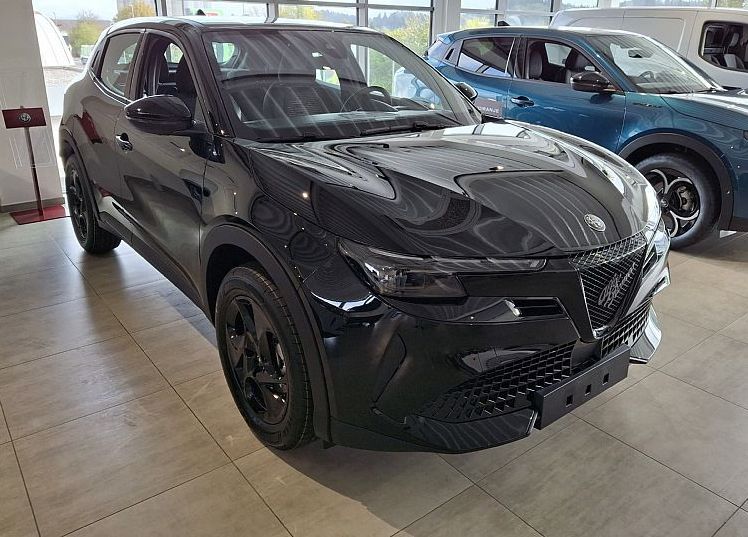 Zunanja slika - Alfa Romeo Junior - 1.2 E-DCT6 MHEV CORE - 3