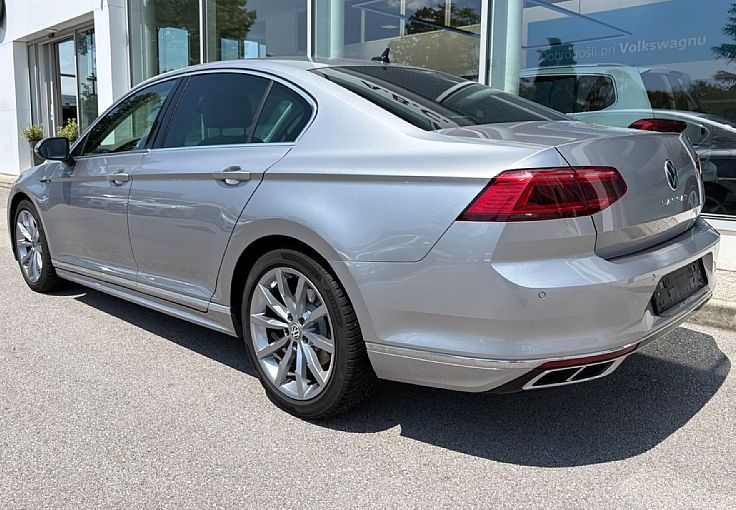 Zunanja slika - VW Passat - 2.0 TDI R-Line 110kW - ODLIČEN - SLOVENSKI - 4