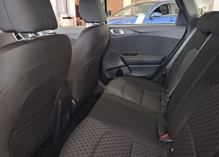 Zunanja slika - KIA Ceed - SW 1.5 T-GDi LX Champion+ ISG. M T 103 kW. VEČ BARV - 11