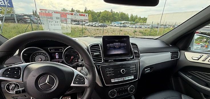 Zunanja slika - Mercedes-Benz GLE-Razred - GLE 350 d 4MATIC 132550 km AMG TOOP STANJE - 6