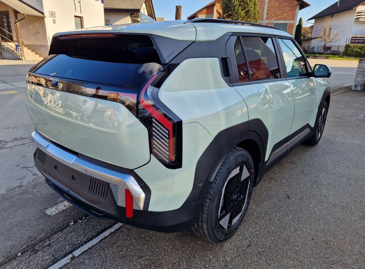 Zunanja slika - KIA EV3 - SKY 58kw - 5