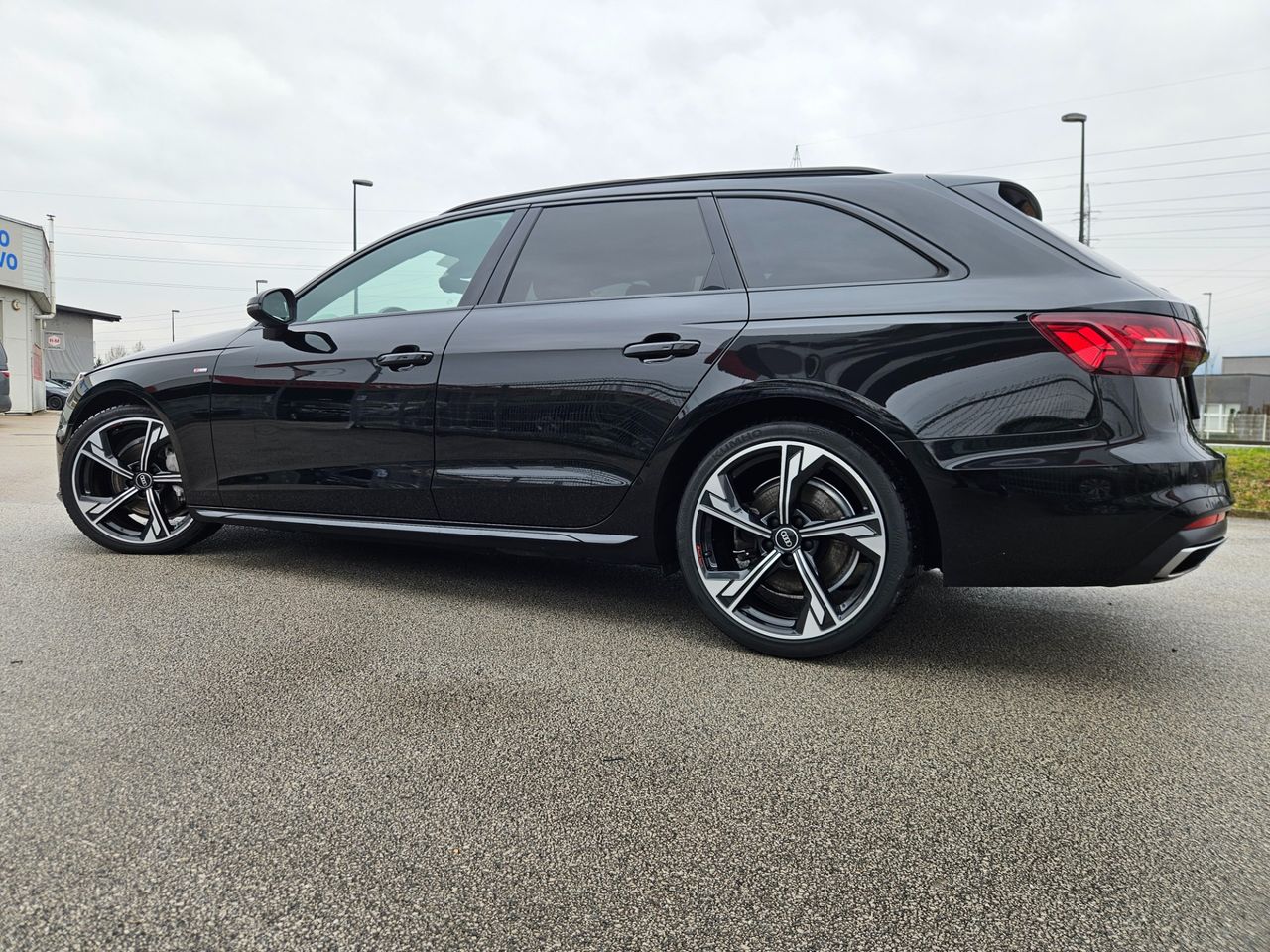Zunanja slika - Audi A4 - Avant 40 TDI S tronic Sline - 2