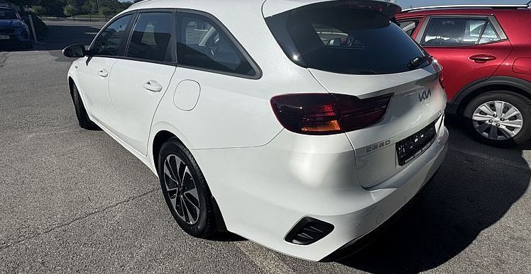 Zunanja slika - KIA Ceed - SW 1.5 T-GDi LX Champion ISG MT - 4